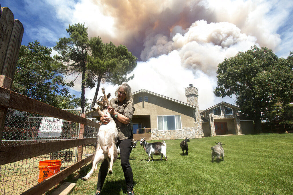 APTOPIX California Wildfires